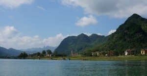 grottes-phong-nha-bateau