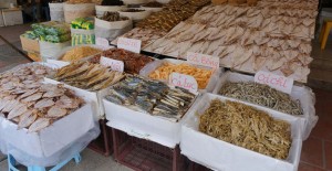 hanoi-roadtrip-vietnam-marche-poisson