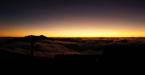 trek-nepal-pikey-peek-paysage-lunaire