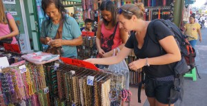 bangkok-khaosan-road-vendeurs