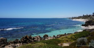 perth-mettams-pool-plage-australie