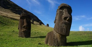 voyage-ile-de-paques-rano-raraku-nurserie-moais