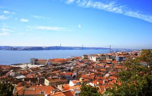 vue-chateau-saint-georges-lisbonne